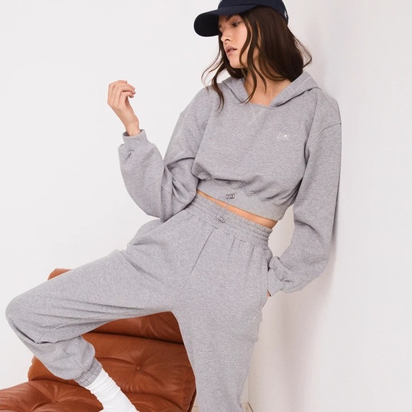 For Love and Lemons Josie Sweatshirt - Picture 8 of 9